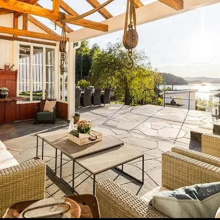 Lindstol - Beautiful Cabin In Wonderful Risor! Casa de Férias *