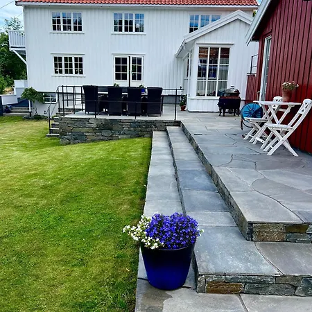 בית נופש Lindstol - Beautiful Cabin In Wonderful Risor! Risør