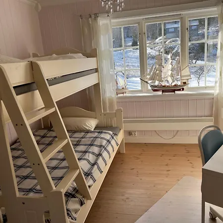 度假居 Lindstol - Beautiful Cabin In Wonderful Risor! *
