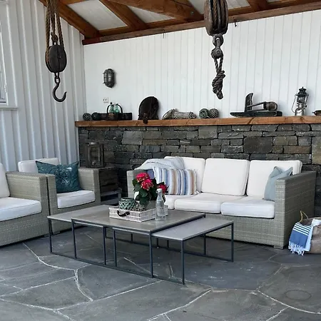 Lindstol - Beautiful Cabin In Wonderful Risor! * 里瑟尔