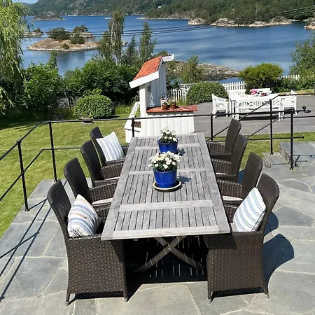 Lindstol - Beautiful Cabin In Wonderful Risor! 度假居